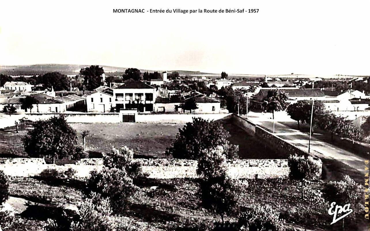 Montagnac - Village - Entree par Route de Beni-Saf - 1957.jpg